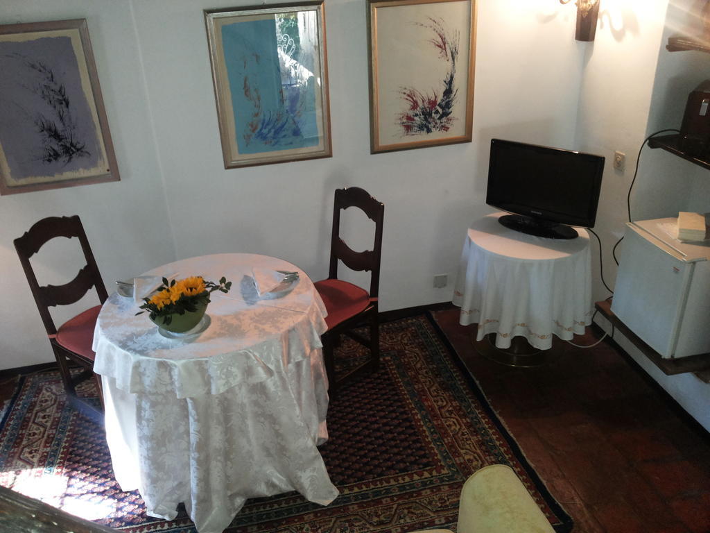 Motto Del Gallo Hotell Taverne Rum bild